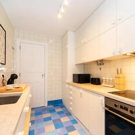 Pretty Penthouse On A Quiet St Close To Everything Apartamento *