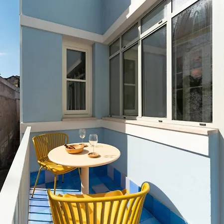 Pretty Penthouse On A Quiet St Close To Everything