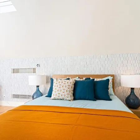 Pretty Penthouse On A Quiet St Close To Everything شقة *